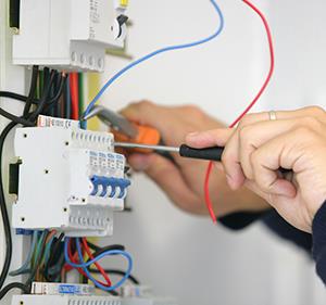شركة اعمال الكهربا و السباكه و الفاير بالرياض